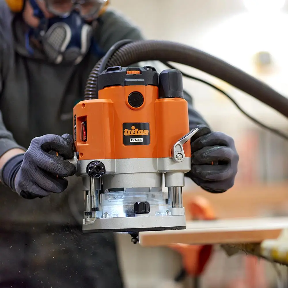 Triton 2400W Dual Mode Precision Plunge Router Bare TRA002BARE 962859 - Image 2