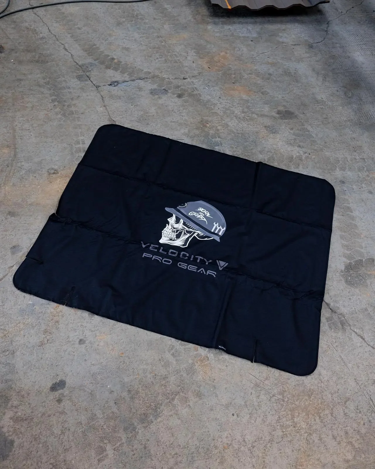 Velocity Work Mat Waterproof 1800 x 1460mm Shadow Black WM-04 - Image 5