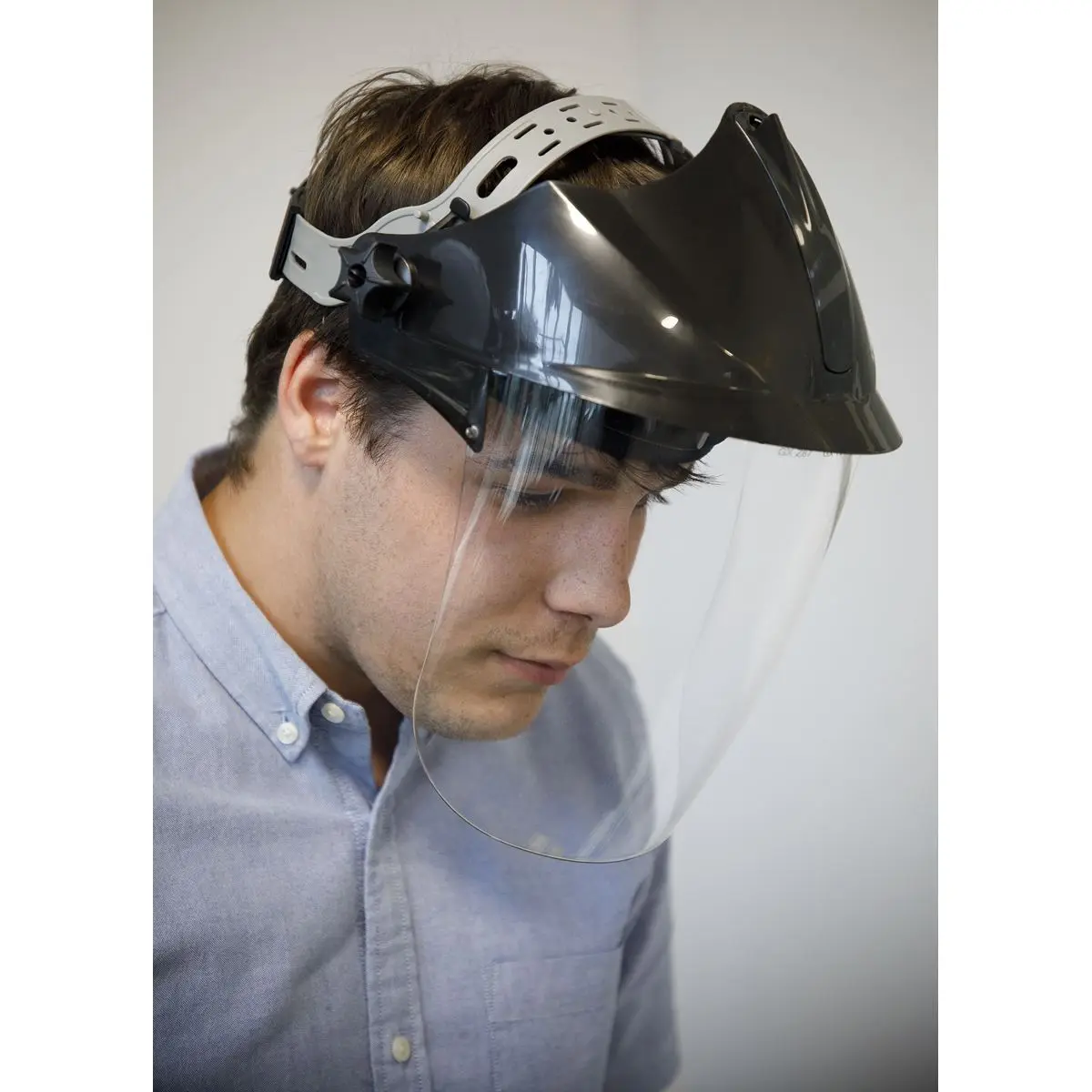 Worksafe by Sealey Deluxe Brow Guard with Aspherical Polycarbonate Full Face Shield - Image 4