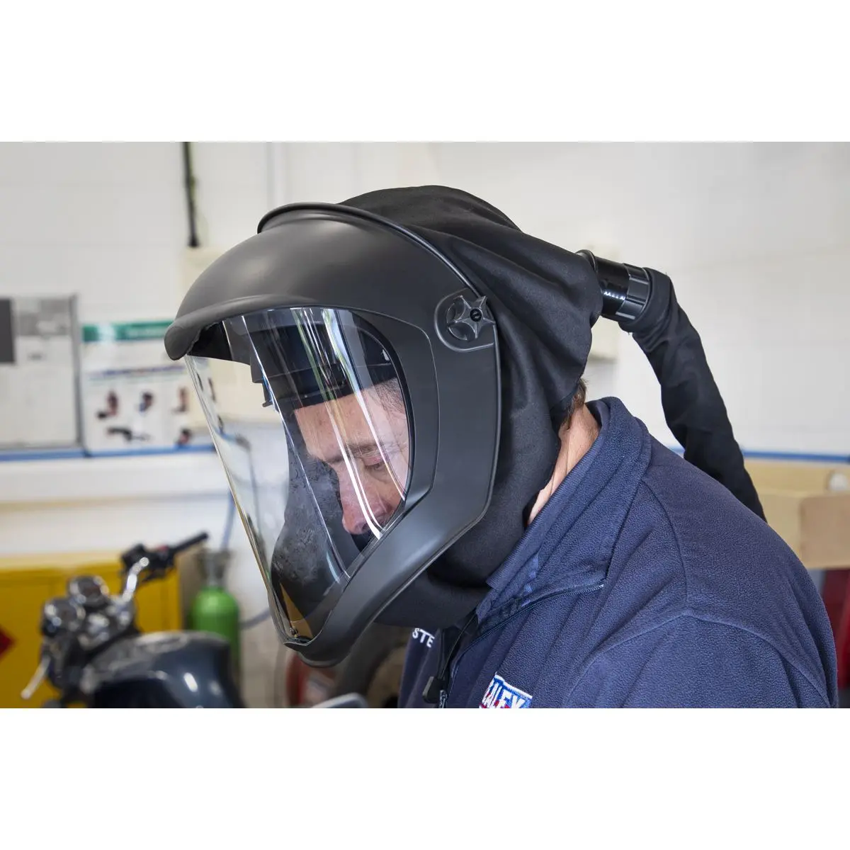 Worksafe by Sealey Face Shield with Powered Air Purifying Respirator (PAPR) - Image 4