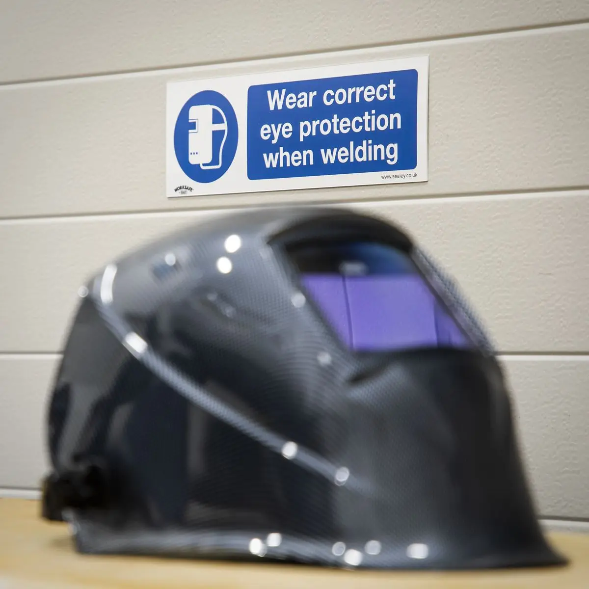 Worksafe by Sealey Mandatory Safety Sign - Wear Eye Protection When Welding - Self-Adhesive Vinyl - Image 6