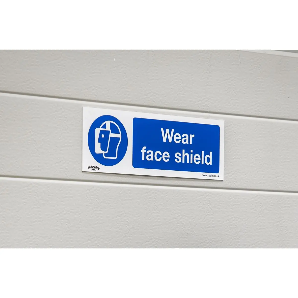 Worksafe by Sealey Mandatory Safety Sign - Wear Face Shield - Self-Adhesive Vinyl - Pack of 10 - Image 7
