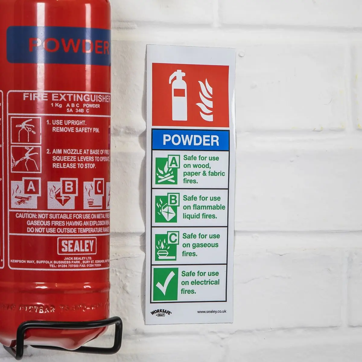 Worksafe by Sealey Safe Conditions Safety Sign - Powder Fire Extinguisher - Self-Adhesive Vinyl - Image 4