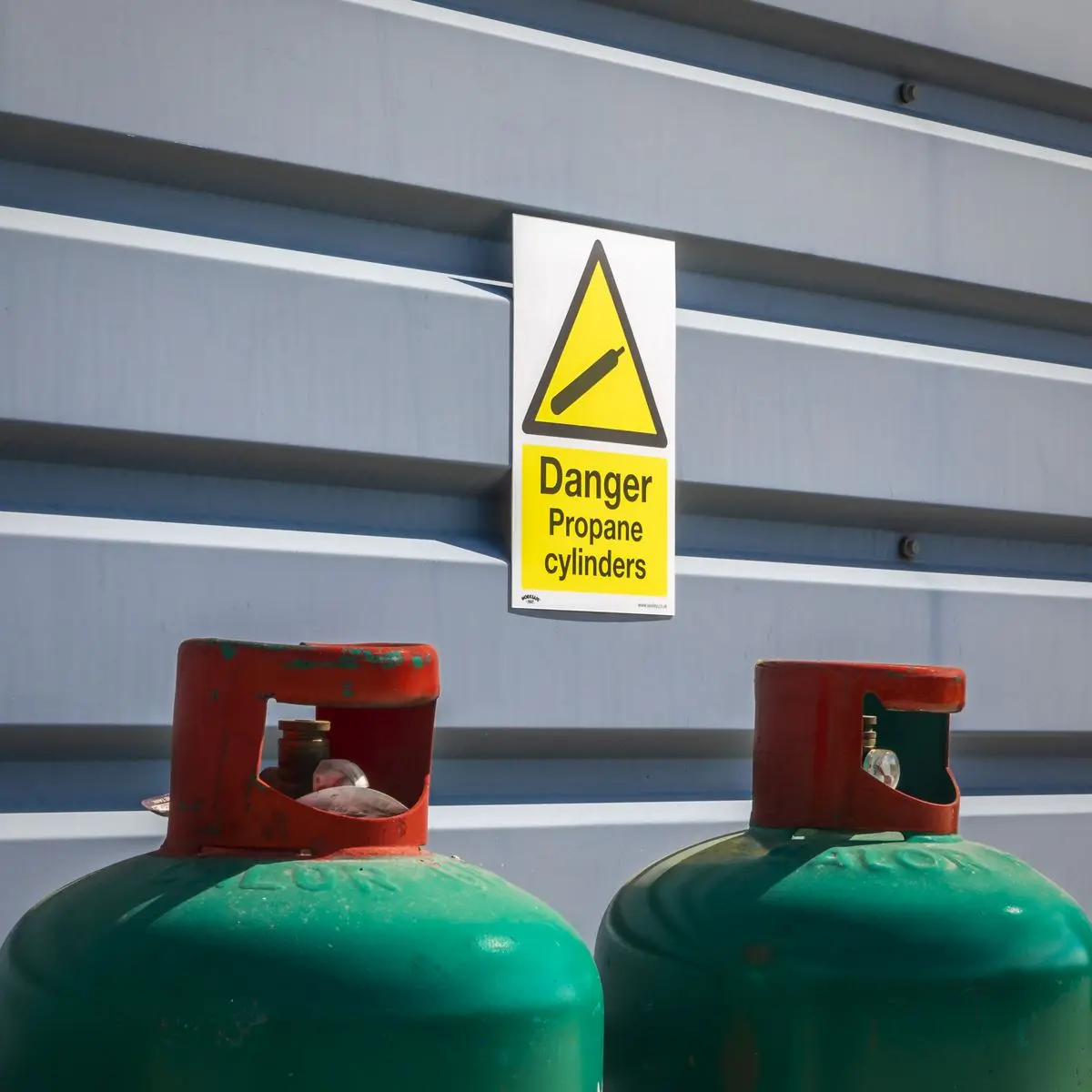Worksafe by Sealey Warning Safety Sign - Danger Propane Cylinders - Rigid Plastic - Image 3