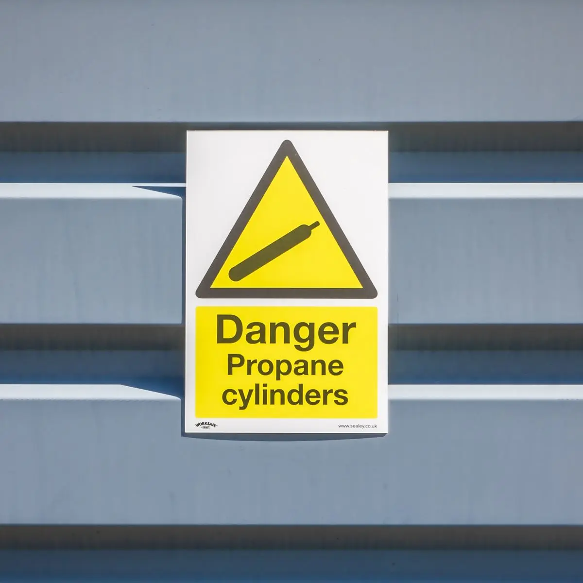 Worksafe by Sealey Warning Safety Sign - Danger Propane Cylinders - Self-Adhesive Vinyl - Image 5
